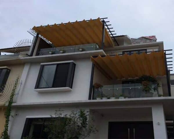 BẠT CHE NẮNG MƯA MÁI XẾP SÂN THƯỢNG