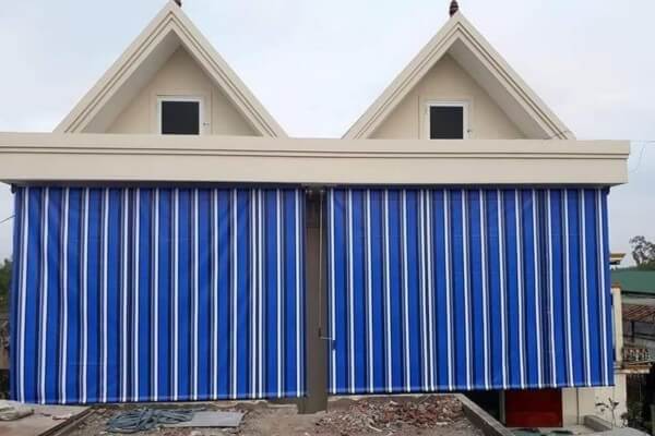 Bạt che nắng mưa tự cuốn sử dụng đơn giản, không tốn sức lực