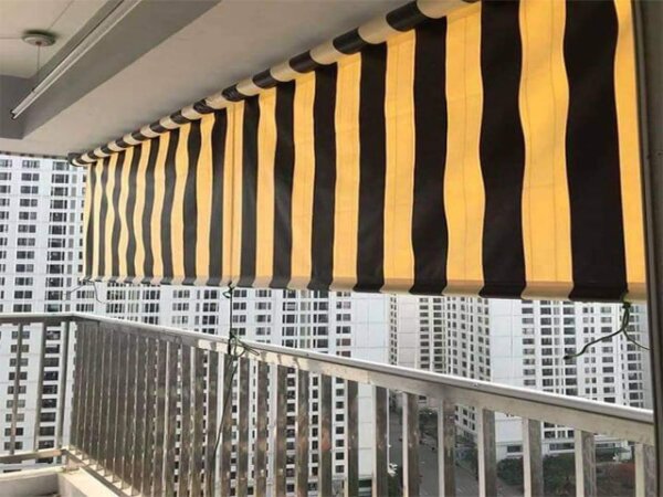giá bạt che nắng mưa tự cuốn